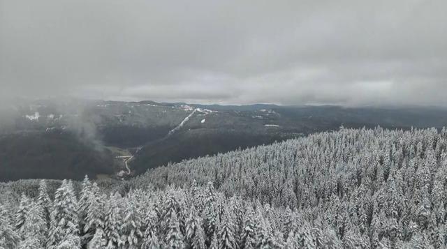 Karla kaplanan Ilgaz Dağı havadan g&ouml;r&uuml;nt&uuml;lendi 3