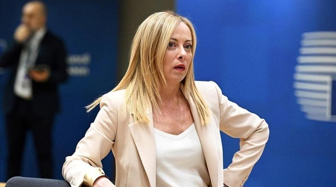 Meloni d&uuml;nya liderlerinden gelen hediyeleri satışa &ccedil;ıkarıyor! Toplam değeri dudak u&ccedil;uklattı 2