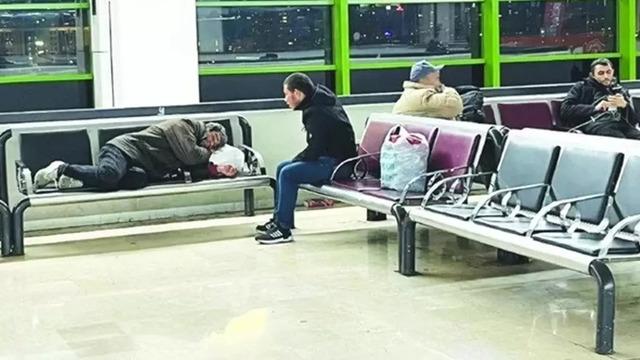 'Otogarda kalan kimsesizler' haberiyle ilgili gerçek ortaya çıktı! Kendi tercihleriymiş...