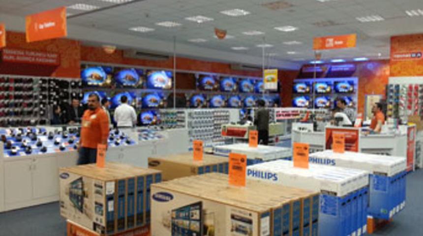 Teknosa'nın '290. yıldızı' İzmir'e...