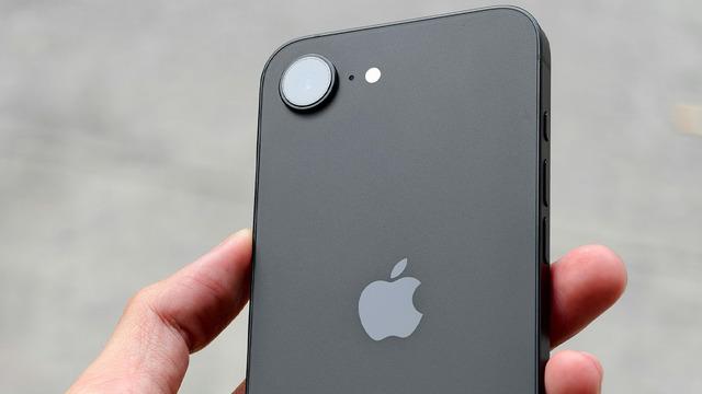 Apple, iPhone 16e'deki en büyük eksikliği iPhone 17e ile giderecek