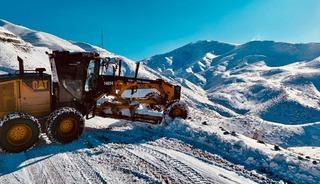 Siirt&rsquo;te 10 k&ouml;y&uuml;n ulaşımını sağlayan yol kardan kapandı