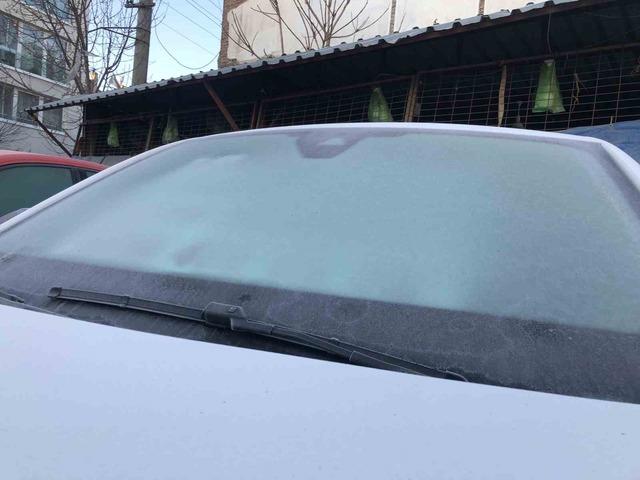 Araba camlarında buzlanma oluşmaya başladı 4