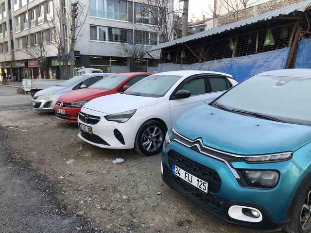 Araba camlarında buzlanma oluşmaya başladı 1