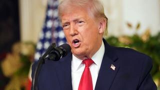 Trump’tan gümrük vergilerinden elde edilen gelirle ABD askerine bin 776 dolar ikramiye