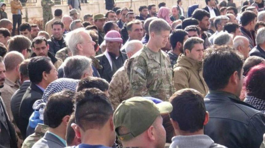 ABD'li komutan, PKK'nın &ouml;ld&uuml;rd&uuml;ğ&uuml; Alluş'un cenazesinde