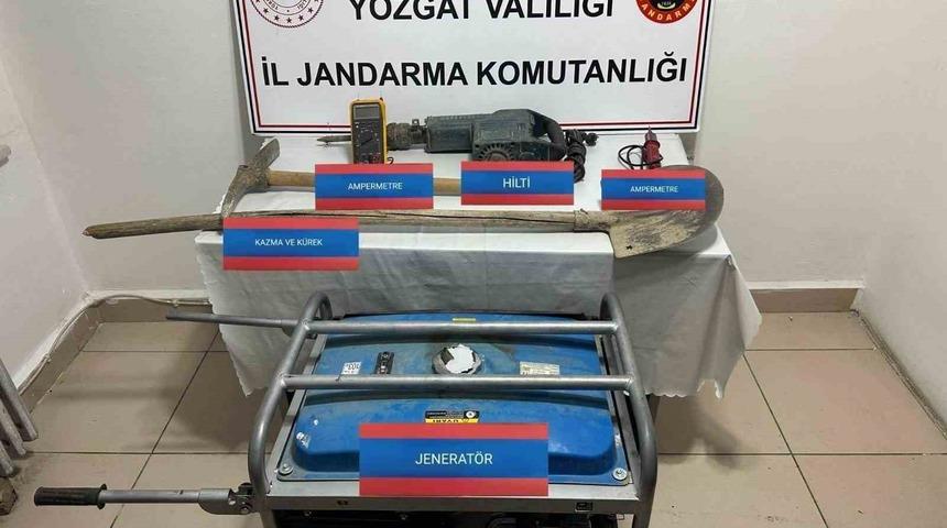 Yozgat&rsquo;ta ka&ccedil;ak kazı yaparken su&ccedil;&uuml;st&uuml; yakalandı
