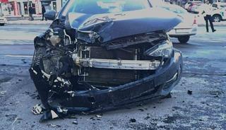 Bitlis&rsquo;te otomobil ile motosiklet kafa kafaya &ccedil;arpıştı: 1 yaralı