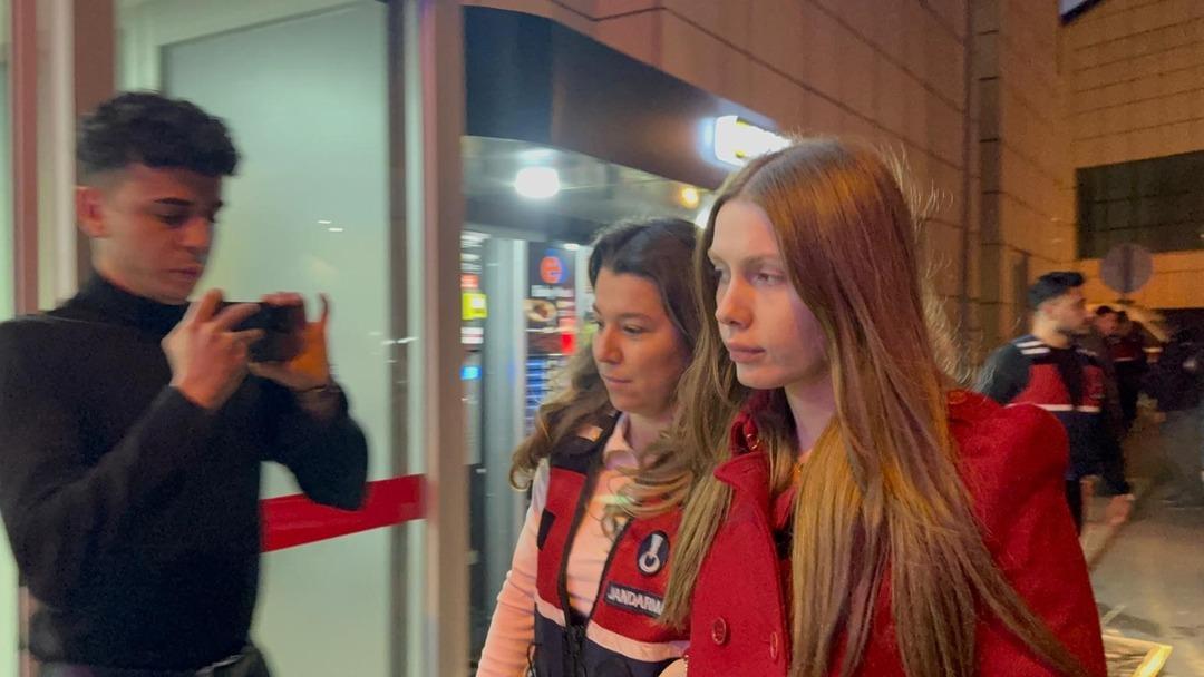 G&ouml;zaltına alınıp serbest bırakılan Danla Bilic ten a&ccedil;ıklama: "Devletim test istemiş, vermez miyiz" 1