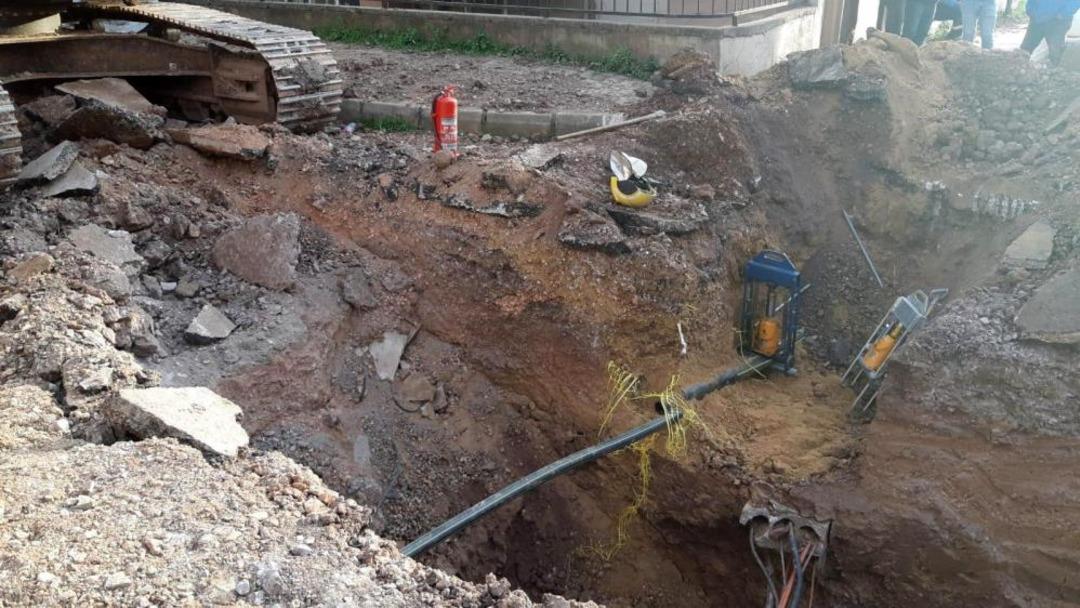 Kocaeli de altyapı çalışması sırasında doğalgaz borusu patladı 2