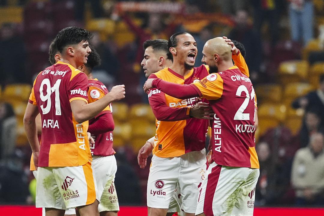 Galatasaray kupaya galibiyetle başladı! Sarı-Kırmızılılar Başakşehir i tek golle geçti 1