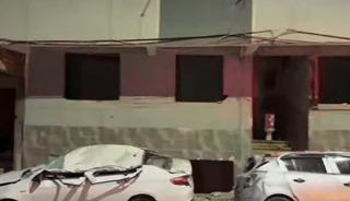 Zeytinburnu'nda 4 katlı binanın &ccedil;atısı &ccedil;&ouml;kt&uuml;