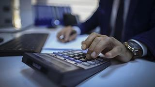 Yeni vergi paketi Resmi Gazete'de: Araç satışında artık harç alınacak, emlak vergisinde oran değişti