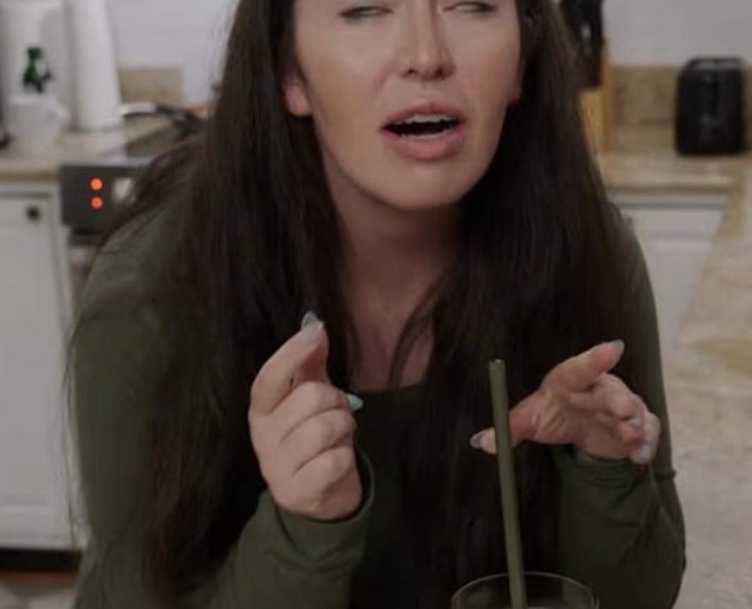 TLC de fragman &ccedil;ıktı: Yemeklerini burnundan &ccedil;eken kadın seyirciyi şoke etti 1