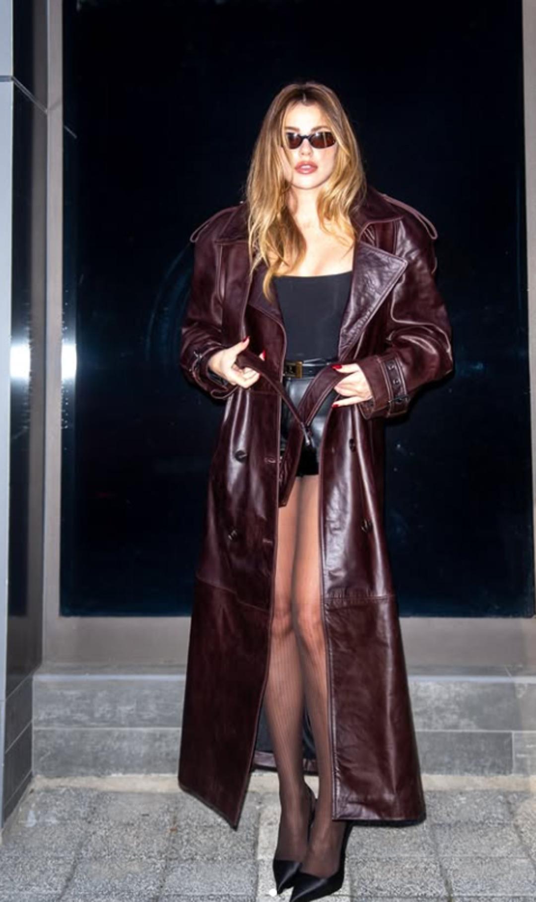 Ezgi Ey&uuml;boğlu kimdir? Ezgi Ey&uuml;boğlu sevgili listesi kabarık: Hepsi &uuml;nl&uuml; isimler... 1