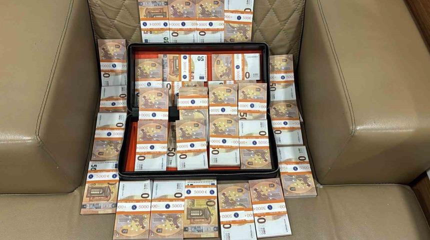 İstanbul&rsquo;da sahte para operasyonu