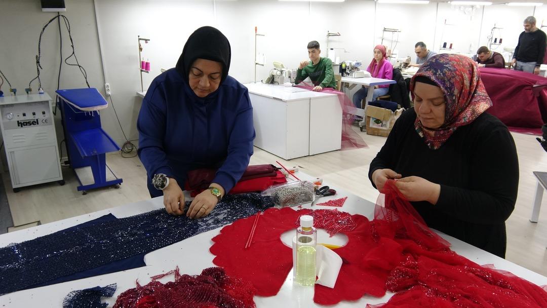 Hurdacıdan aldığı dikiş makinesi ve kiraladığı gelinlik hayatını değiştirdi! 3