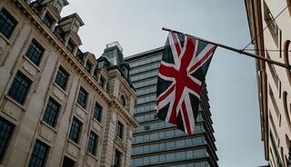 İngiltere'de perakende satışlar kasımda indirimlere rağmen geriledi