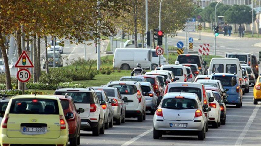 Tekirdağ'da trafiğe kayıtlı ara&ccedil; sayısı 381 bin 389'a ulaştı