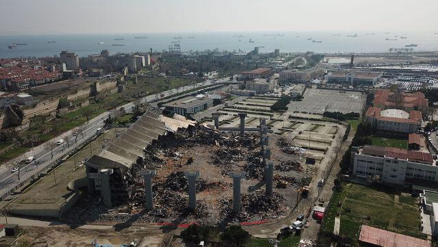 Abdi İpekçi Spor salonunun yıkımında son durum havadan fotoğraflandı