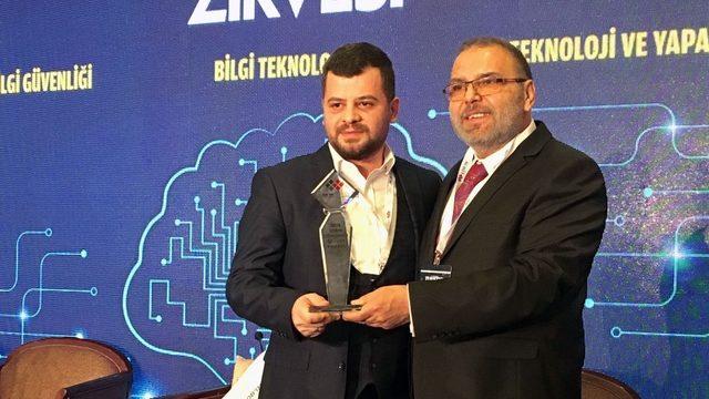 Aura Cebilon Unique’e bir ödül daha