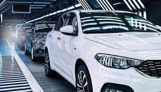 Sıfır ara&ccedil; satışlarında bu yıl rekor bekleniyor