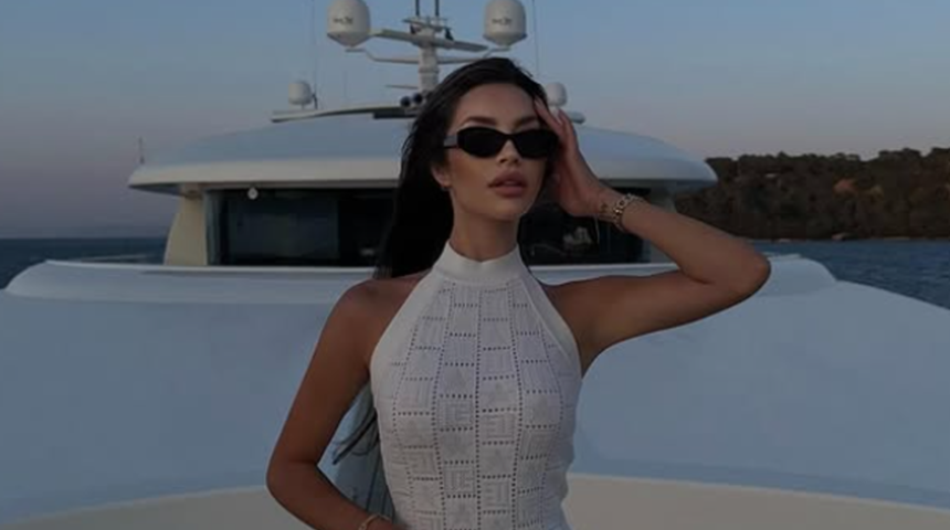 Gizem T&uuml;redi kimdir? Instagram pozları dikkat &ccedil;ekti