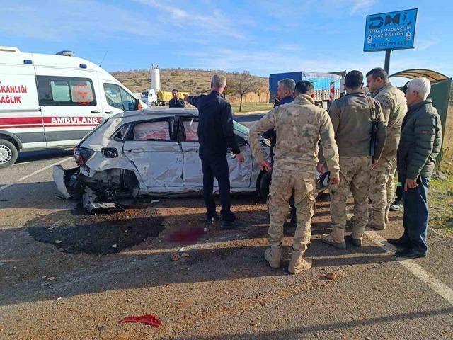 Mazıdağı&rsquo;nda feci kaza: Genel cerrahi uzmanı ağır yaralandı 4