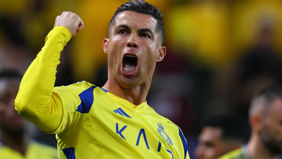 Cristiano Ronaldo yıllara meydan okuyor! İç çamaşırıyla poz verdi, fit görüntüsü gündem oldu 1