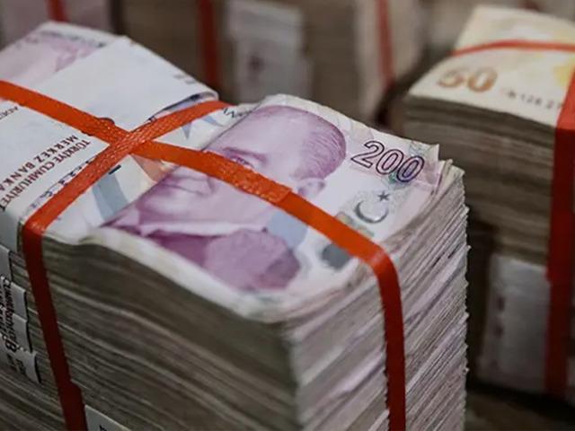 Bankalardan beklenen hamle geldi! Son 2,5 yılın en d&uuml;ş&uuml;k faizi g&ouml;r&uuml;ld&uuml;