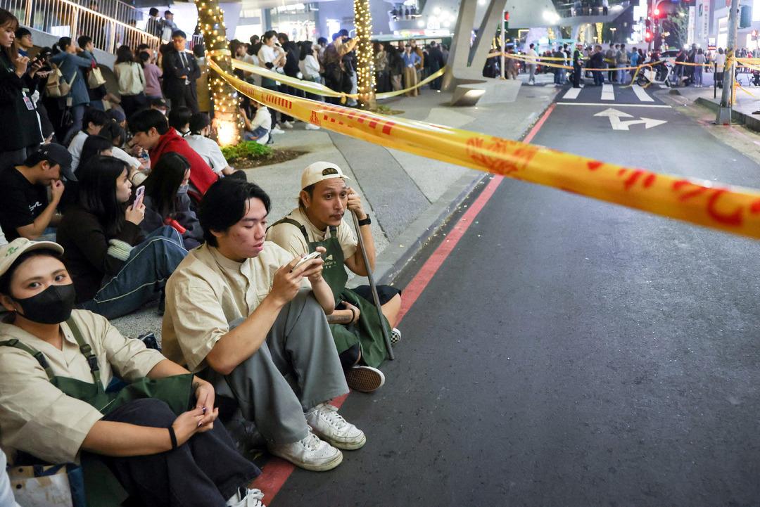 Tayvan metrosunda sis bombalı ve bı&ccedil;aklı saldırı: &Ouml;l&uuml; ve &ccedil;ok sayıda yaralı var 2