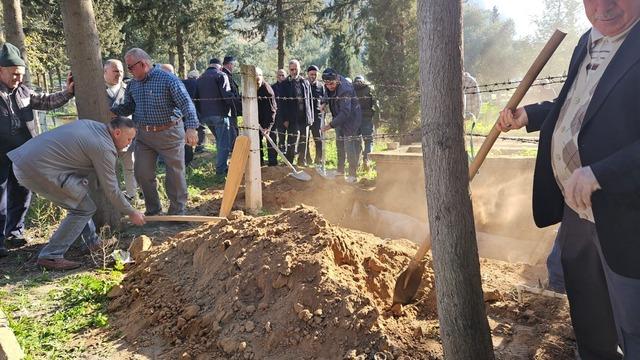 Aydın’da minarelerden yarım asır boyunca sesi yankılanan Hafız Güngör hayatını kaybetti