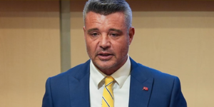 Fenerbah&ccedil;e Başkanı Sadettin Saran ifadeye &ccedil;ağrıldı! Gece saatlerinde İstanbul'a geldi