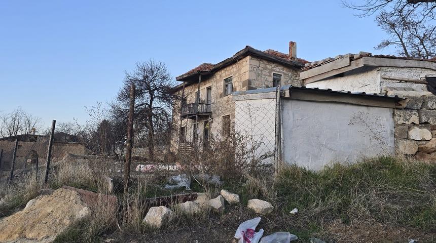 Ankara'da k&ouml;peğin saldırdığı 14 yaşındaki &ccedil;ocuk ağır yaralandı