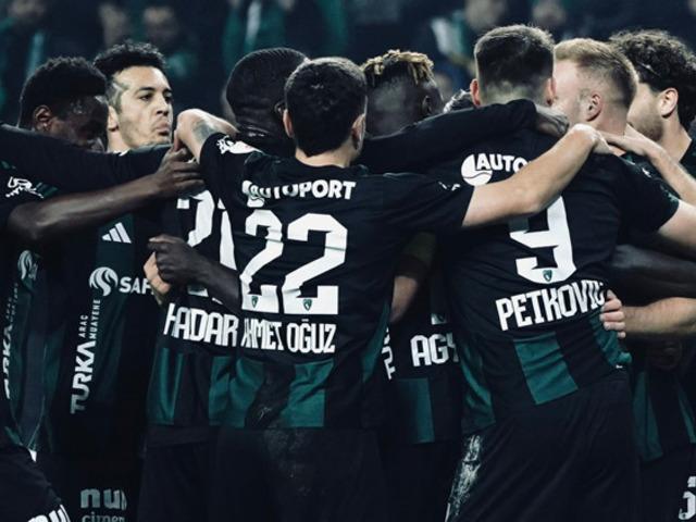 Kocaelispor serisini s&uuml;rd&uuml;rd&uuml;!