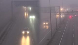 O ilde g&ouml;r&uuml;ş mesafesi 75 metreye d&uuml;şt&uuml;! Trafiği olumsuz etkiledi