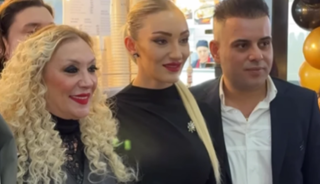 Esra Ezmeci g&ouml;r&uuml;nt&uuml;leri yayınladı: G&uuml;ll&uuml;'n&uuml;n kızı elinde silahla sevgilisini alıkoydu