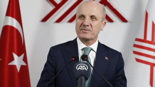 Üniversiteler 3 yıla mı düşüyor? YÖK Başkanı canlı yayında açıkladı