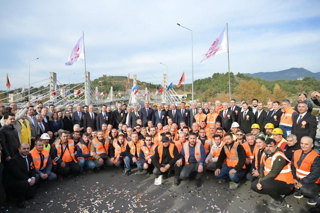 Alanya’da dev açılış! Doğu Çevre Yolu ve Demirtaş Kavşağı hizmete girdi 5