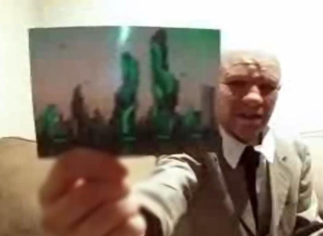 Gelecekten gelen adam bu kez ABD ve CIA'in sırlarını anlatmaya hazırlanıyor