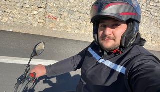 İddia uğruna yola &ccedil;ıktı, motosikleti ile bin kilometreyi aştı