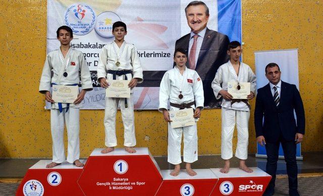 Manisa Büyükşehir Belediyespor judoda madalyaları topladı