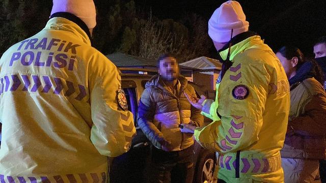 Yer: Burdur! Ehliyetini kaptırınca ekiplere ecel terleri döktürdü: Danimarka'dan 2 milyon kron getirdim