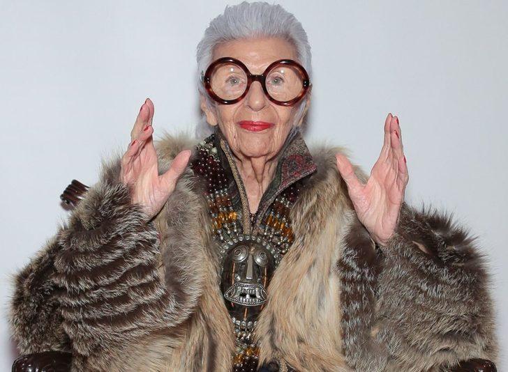 96 yaşındaki stil ikonu Barbie bebeğe dönüştü  G3