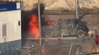 Şile Limanı’nda bir araç alevlere teslim oldu