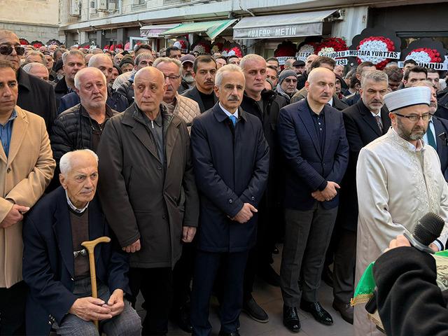 Bakan Uraloğlu, cenaze t&ouml;renine katıldı