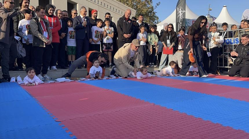 Osmaniye&rsquo;de kaybedeni olmayan maraton d&uuml;zenlendi
