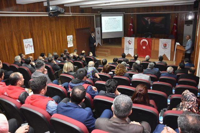 Muş’ta “Erken Yaşta ve Zorla Evliliklerle Mücadele Eylem Planı” toplantısı