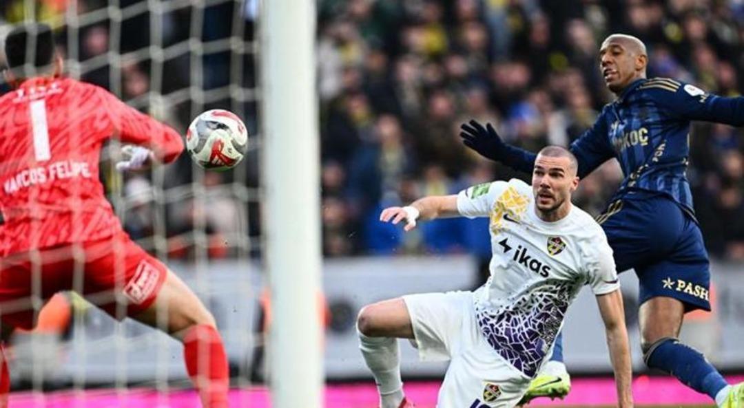 Anderson Talisca yı durdurabilene aşk olsun! Ey&uuml;pspor u da boş ge&ccedil;medi 1