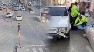 Ehliyetsiz sürücü ortalığı birbirine kattı! Polisi alarmı geçirdi, araçlara çarpa çarpa ilerledi